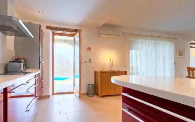 Villa Daymon