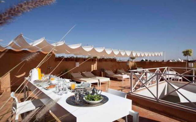 Riad Dar White
