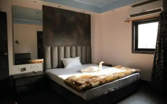 Mayur Residency Hotel