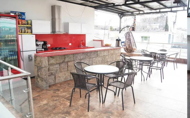 Bayit Tov Circunvalar Hotel