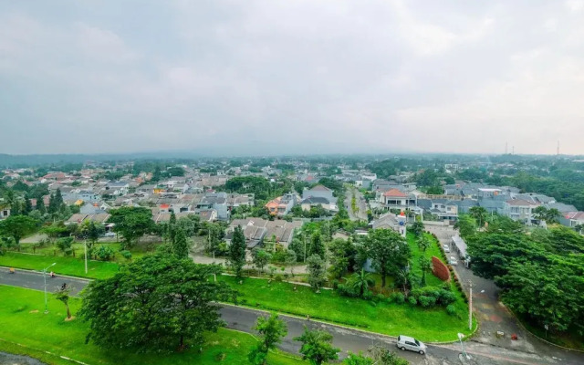 Homey Studio Apartment @ Bogorienze Resort