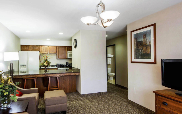 Comfort Inn & Suites Ponca City near Marland Mansion