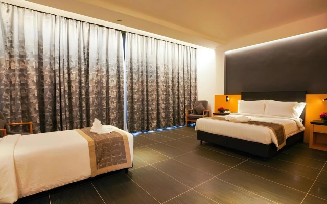 TSR Seafront Hotel