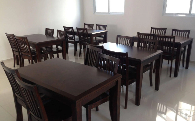 Real Plaza Flat Service