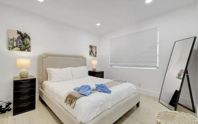 Florence Villa Heated Pool