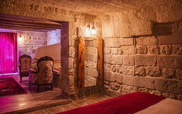Ottoman Cave Junior
