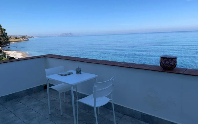 Sfondo Blu Villa sul mare
