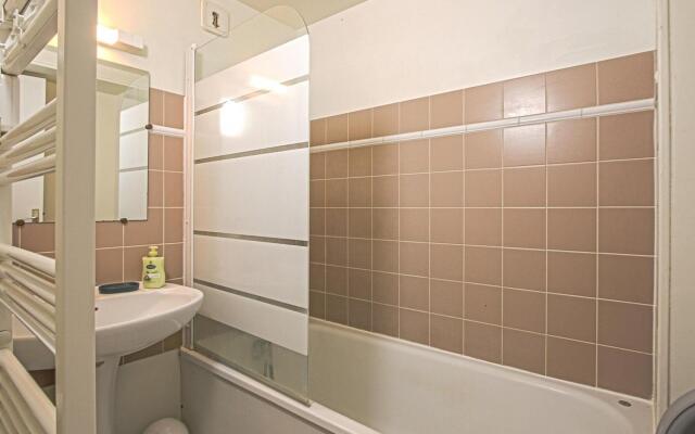 Modern apartment in Bayeux near Tapestry Museum