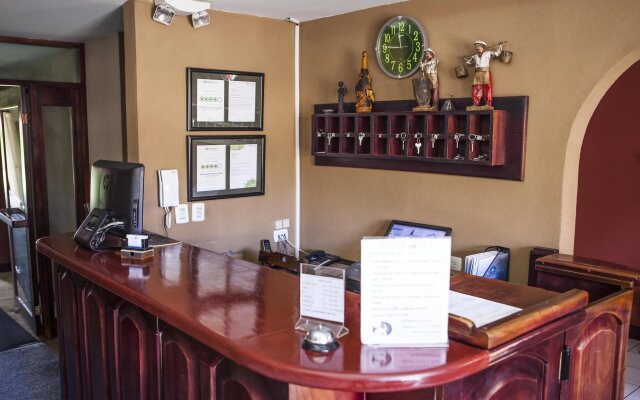 Berlor Airport Inn