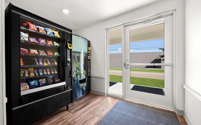 Woodspring Suites Huntsville - Research Park