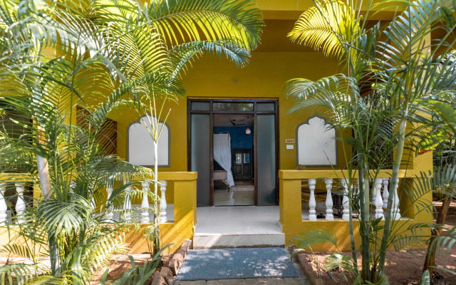 juSTa  Morjim Beach Resort and Spa