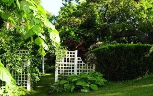 The Nobnocket Boutique Inn( Ex. The Doctor's House)