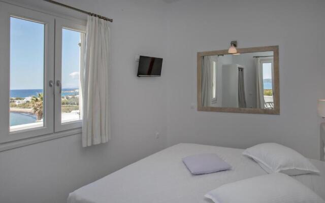 Porto Raphael Residences & Suites