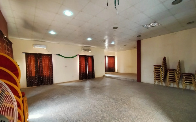 Joy House Hotel and Suites