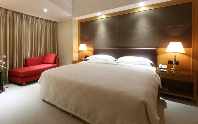 Aurum International Hotel