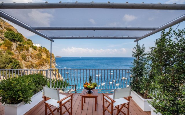 Amalfi Coast Luxury Villa with Swimming Pool