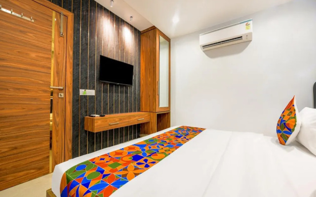 FabHotel Rolt