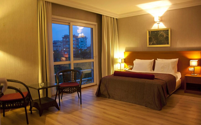 Island Hotel