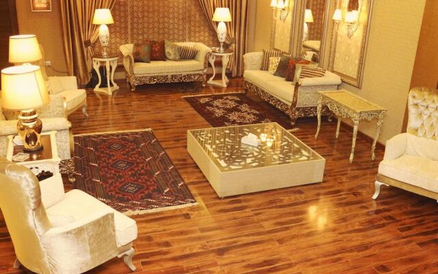 Shelton's Rezidor Swat