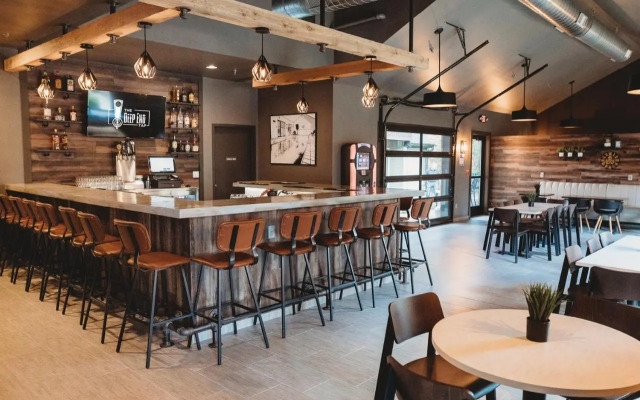 Eastland Suites Hotel & Conference Ctr, Trademark by Wyndham