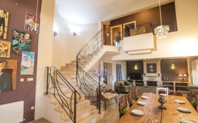 Sunshine Luxury House