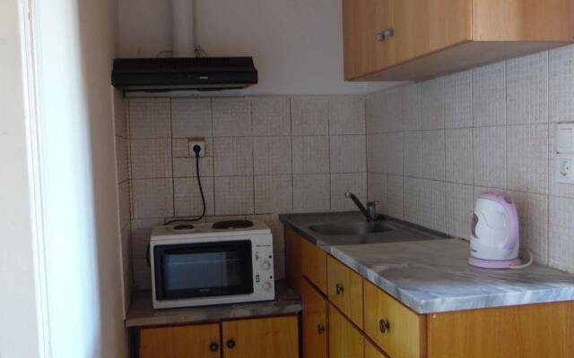 Katsaros Studios and Apartments