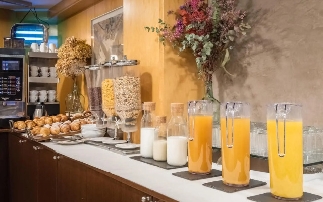 Hotel Madanis Liceo