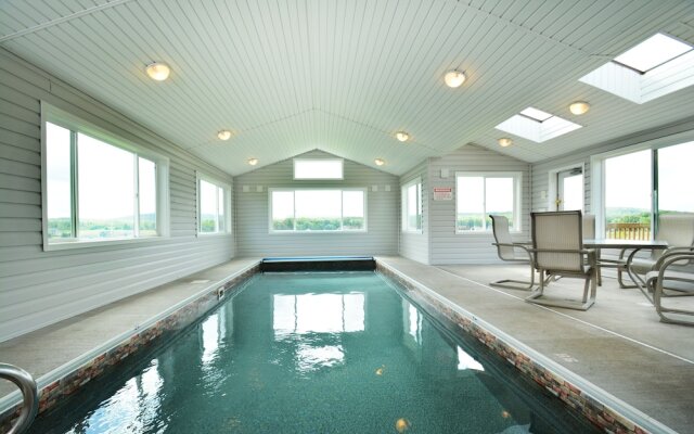 Greens at the Lake 5 Bedroom House