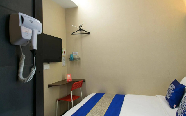 Smile Hotel Danau Kota