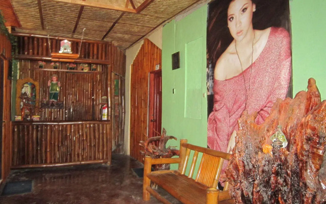 Tumamak Lodge