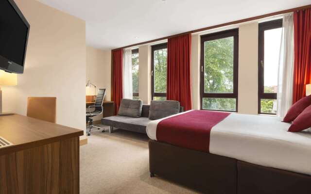 Ramada Hounslow - Heathrow East