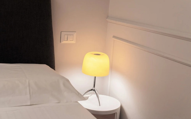 Tornabuoni Place & Dream by Mmega