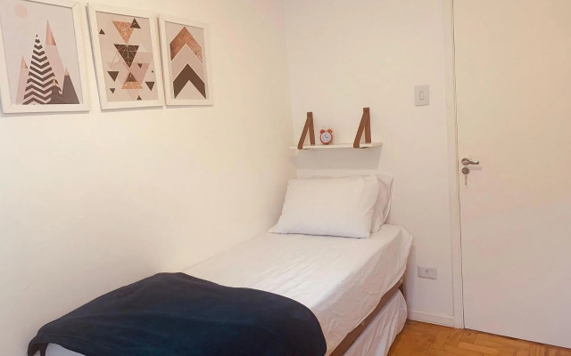 Lindo Sobrado ( 3 min. Consulado EUA)