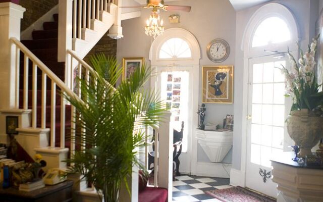 New Orleans Guest House