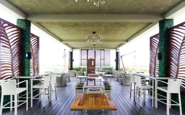 Azon Residences By Gm Rentals