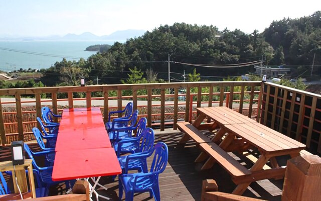 Yeosu Maru Pension