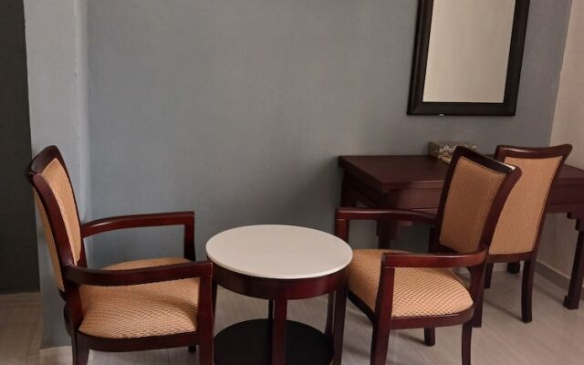 Relax Court Hotel