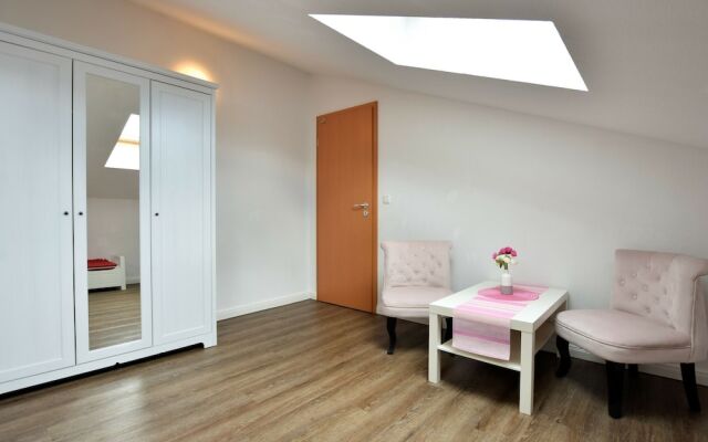 Modern Apartment in Ostseebad Boltenhagen Near Forest