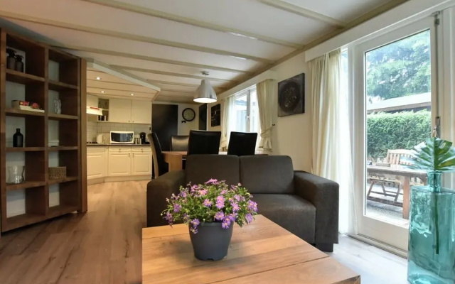 Chalet With Private Garden and Terraces