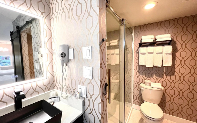 The Vic, an Ascend Collection Hotel