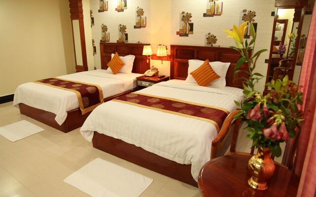 Yolanda Hotel 宝华精品酒店(金边)