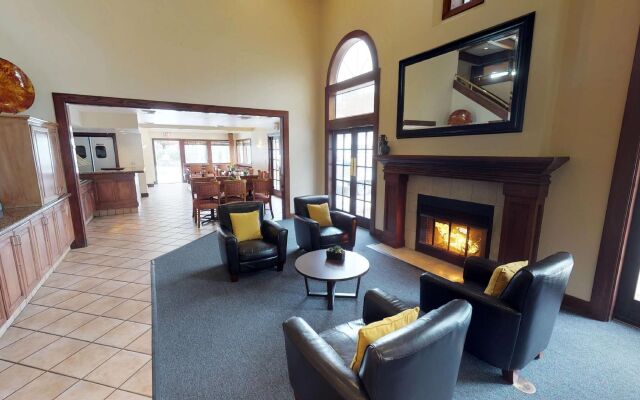 Chase Suite Hotel Newark-Fremont