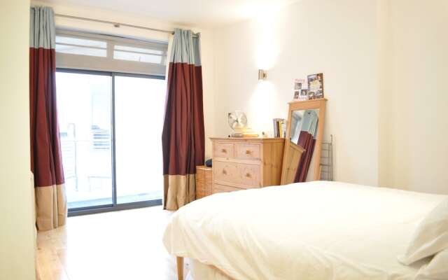 Central 1 Bedroom Flat in Farringdon