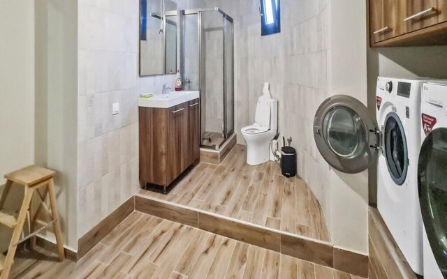 Luxury Rental Villa for 14 People
