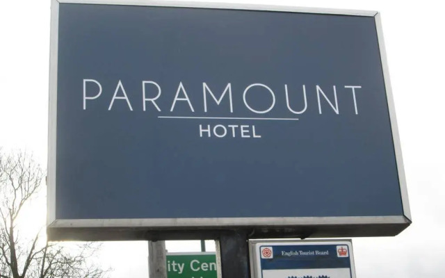 Paramount Hotel