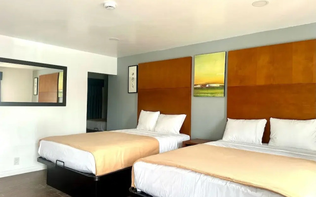 Oceanside Inn & Suites