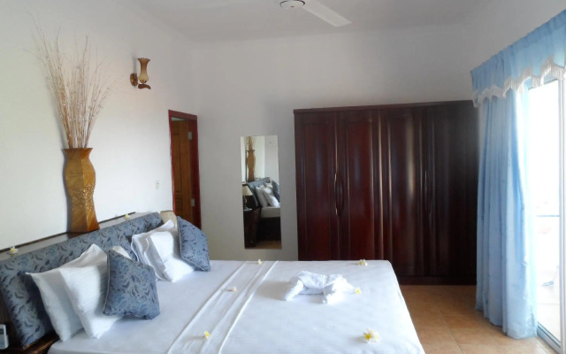 Divers Lodge Guest House