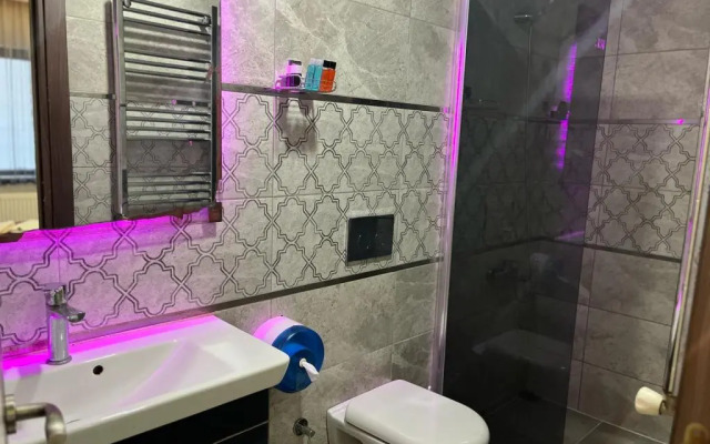 Hevi̇n Hotel