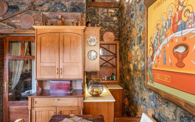Traditional Holiday Home in Pella With Jacuzzi