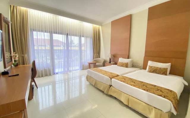 Grand Ussu Hotel & Convention